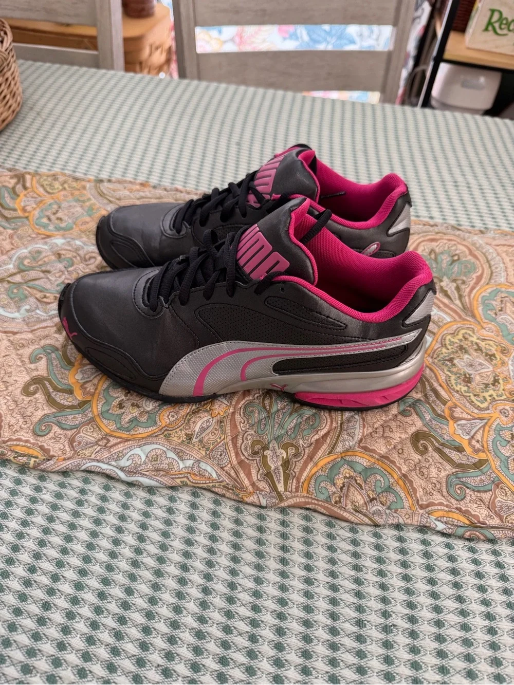 Puma Tazon 6 women's cross-trainer sneakers size 8.5